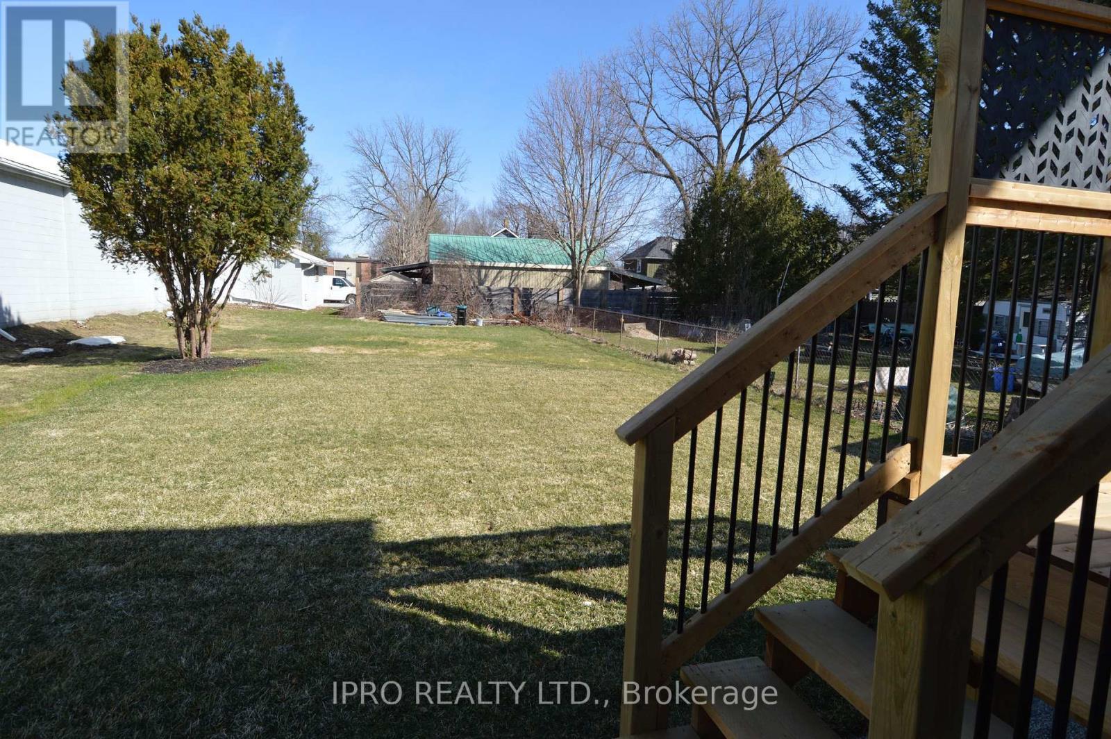 












44 ALBERT STREET W

,
New Tecumseth (Alliston),




Ontario
L9R1H2

