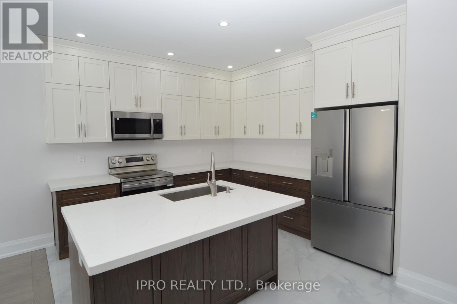 












44 ALBERT STREET W

,
New Tecumseth (Alliston),




Ontario
L9R1H2

