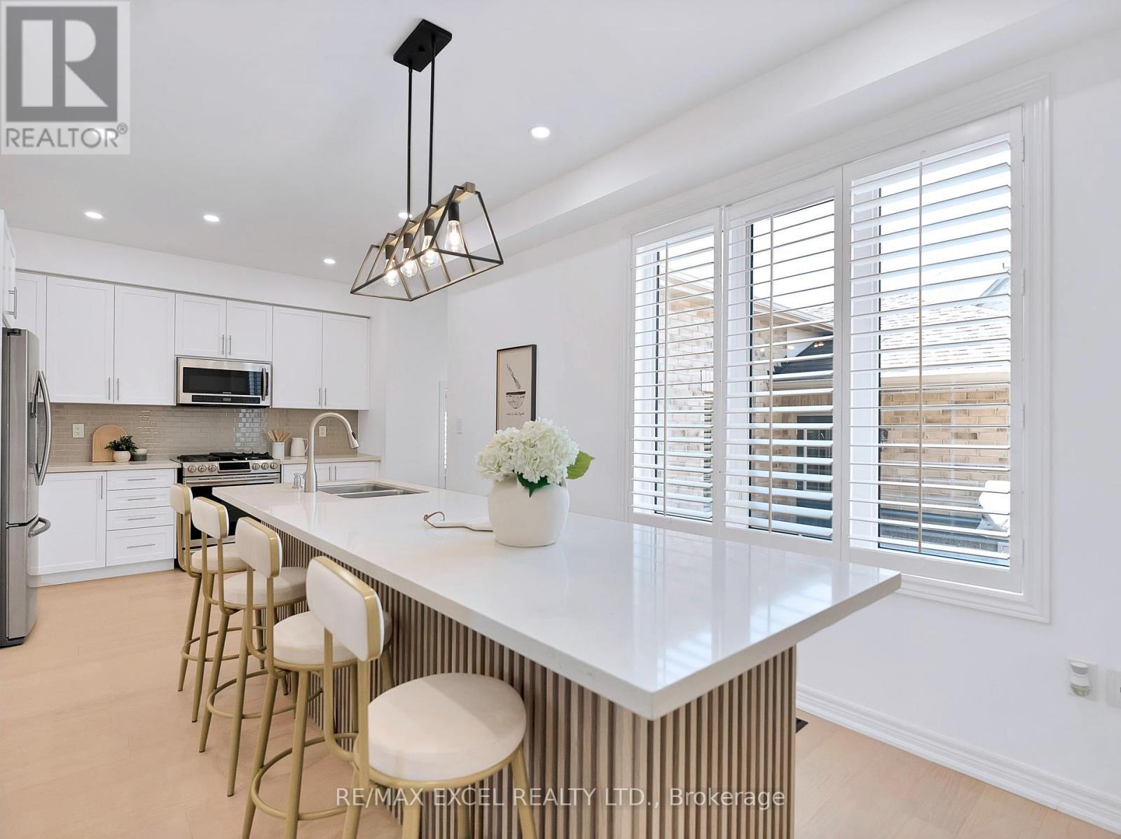 












322 BARONS STREET

,
Vaughan (Kleinburg),




Ontario
L4H4H4

