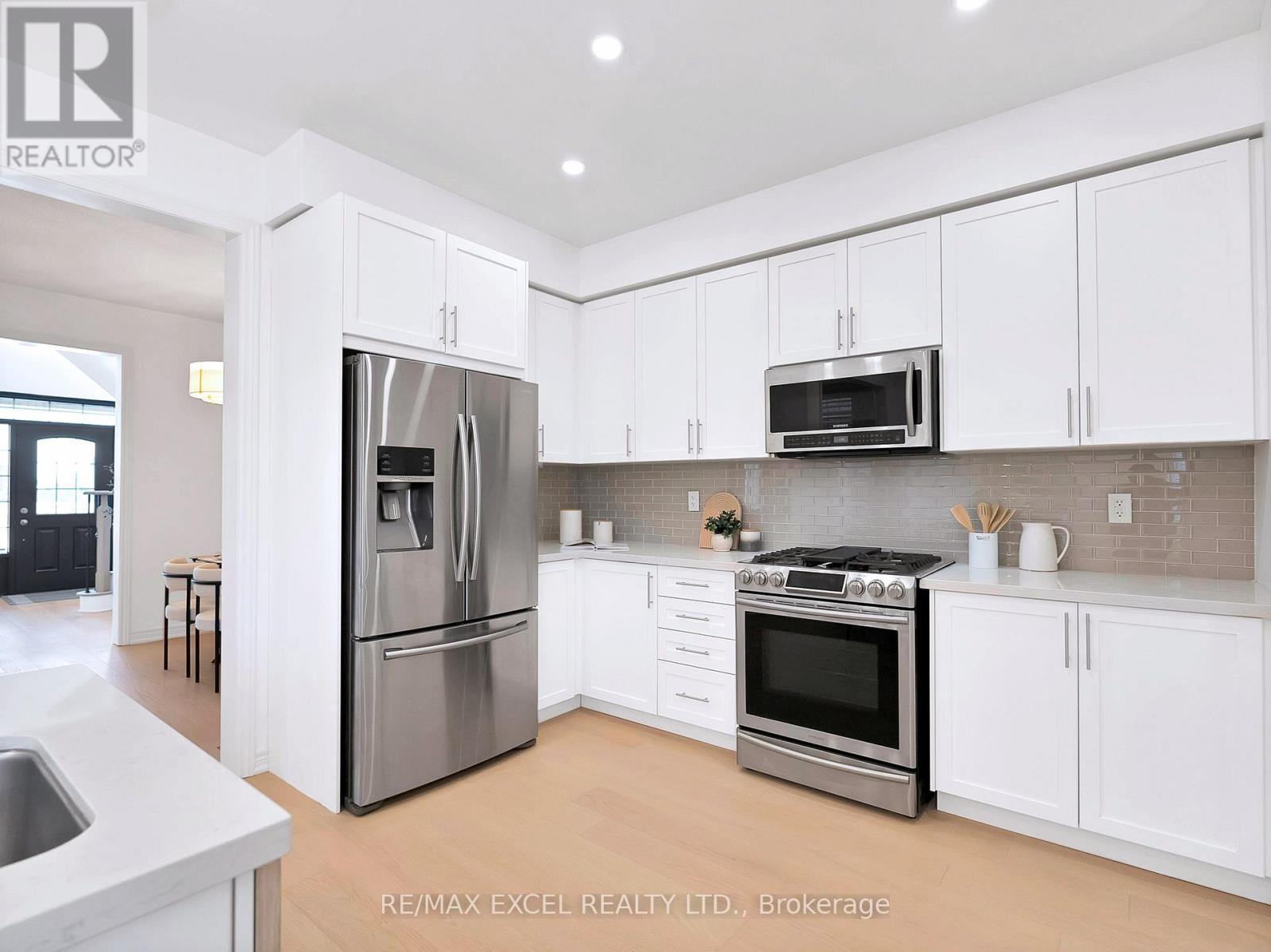 












322 BARONS STREET

,
Vaughan (Kleinburg),




Ontario
L4H4H4

