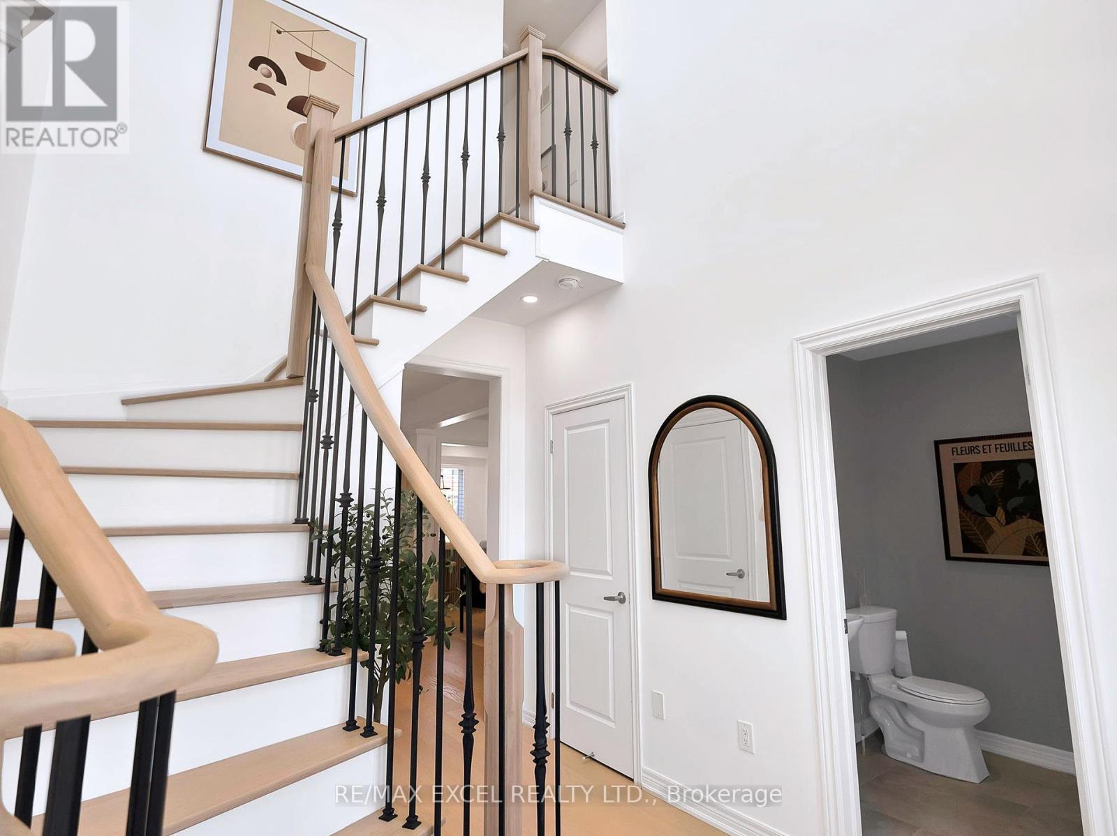 












322 BARONS STREET

,
Vaughan (Kleinburg),




Ontario
L4H4H4

