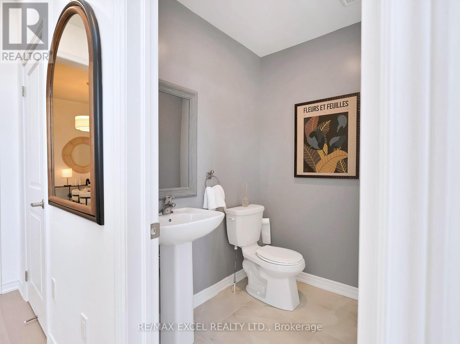 












322 BARONS STREET

,
Vaughan (Kleinburg),




Ontario
L4H4H4


