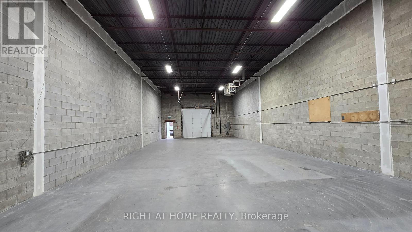 












47 - 101 FRESHWAY DRIVE

,
Vaughan (Concord),




Ontario
L4K1R9

