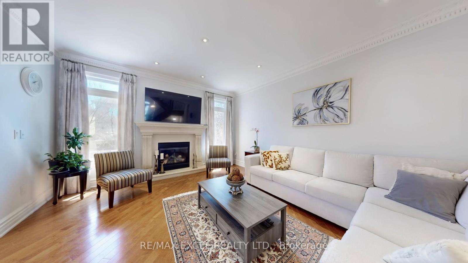 












65 PATHLANE ROAD

,
Richmond Hill (Langstaff),




Ontario
L4B4A5


