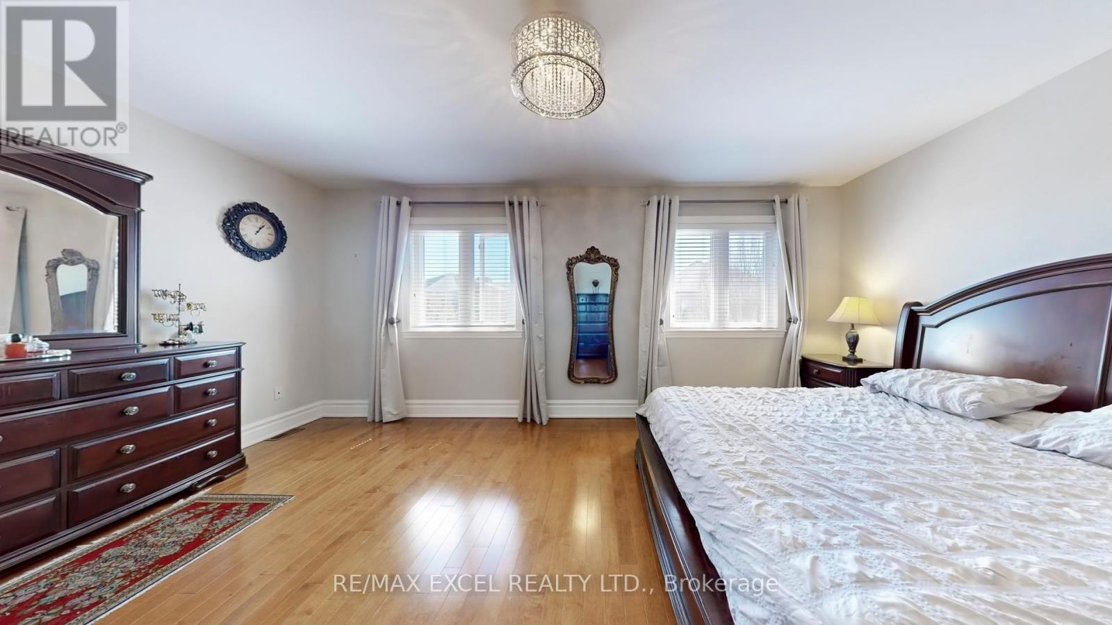 












65 PATHLANE ROAD

,
Richmond Hill (Langstaff),




Ontario
L4B4A5

