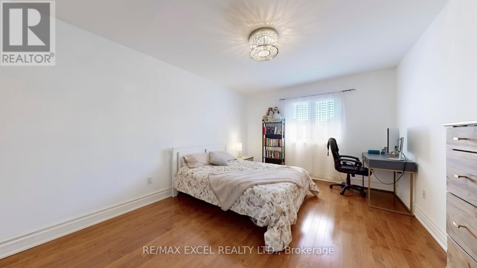 












65 PATHLANE ROAD

,
Richmond Hill (Langstaff),




Ontario
L4B4A5

