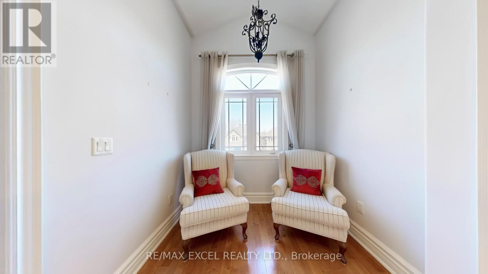 












65 PATHLANE ROAD

,
Richmond Hill (Langstaff),




Ontario
L4B4A5

