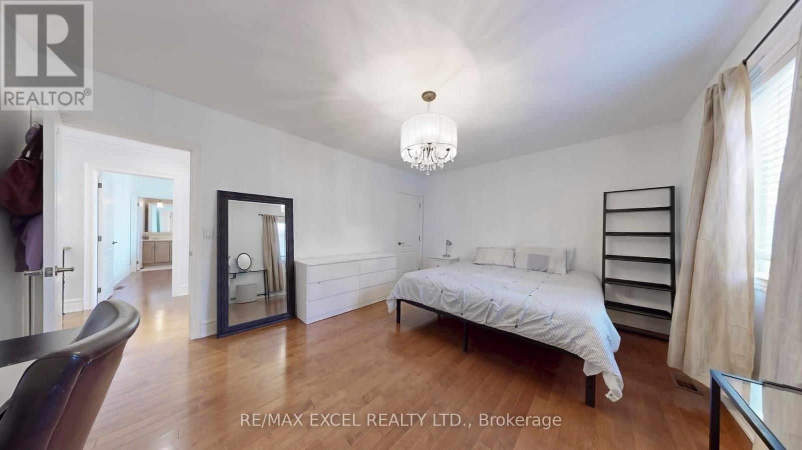 












65 PATHLANE ROAD

,
Richmond Hill (Langstaff),




Ontario
L4B4A5

