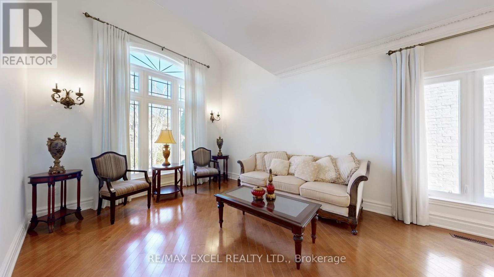 












65 PATHLANE ROAD

,
Richmond Hill (Langstaff),




Ontario
L4B4A5

