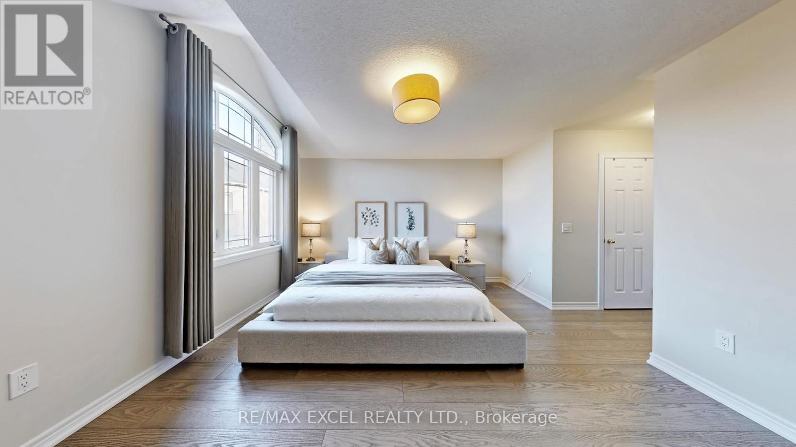 












11 UNITY GARDENS DRIVE

,
Markham (Village Green-South Unionville),




Ontario
L3R5R6

