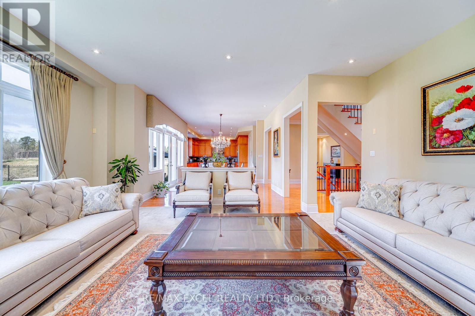 












8 COUNTRY CLUB DRIVE

,
King,




Ontario
L7B1M5

