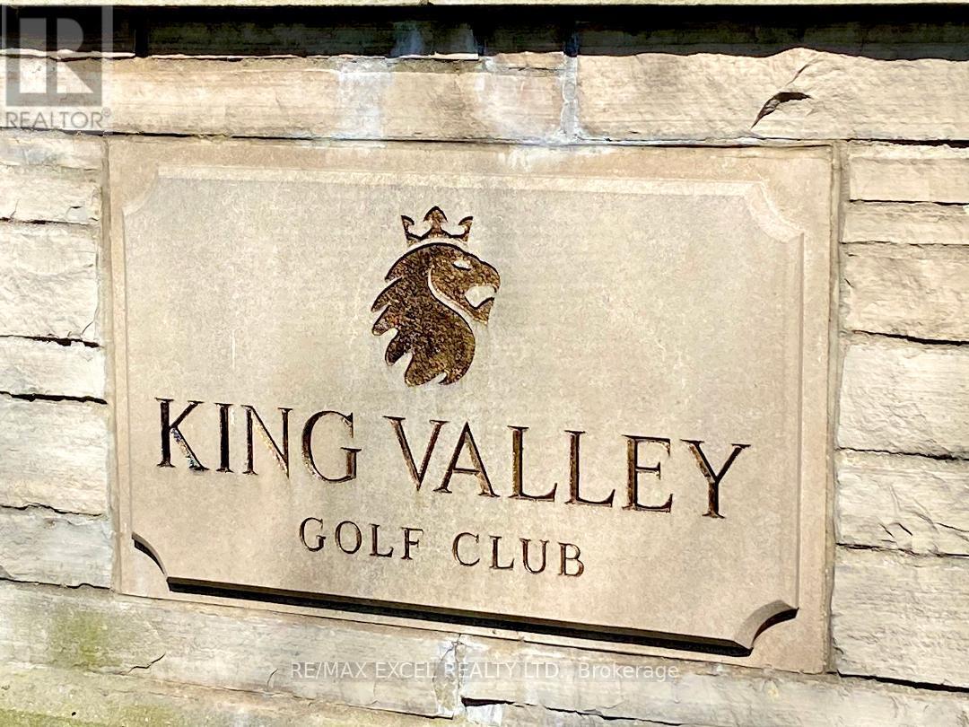












8 COUNTRY CLUB DRIVE

,
King,




Ontario
L7B1M5

