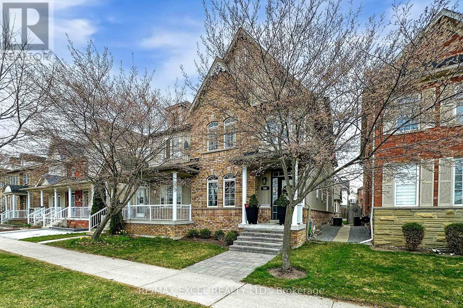 












556 COUNTRY GLEN ROAD

,
Markham (Cornell),




Ontario
L6B1E8

