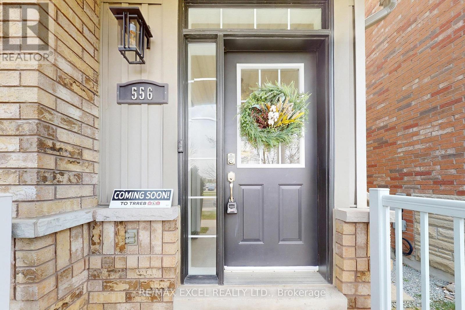 












556 COUNTRY GLEN ROAD

,
Markham (Cornell),




Ontario
L6B1E8

