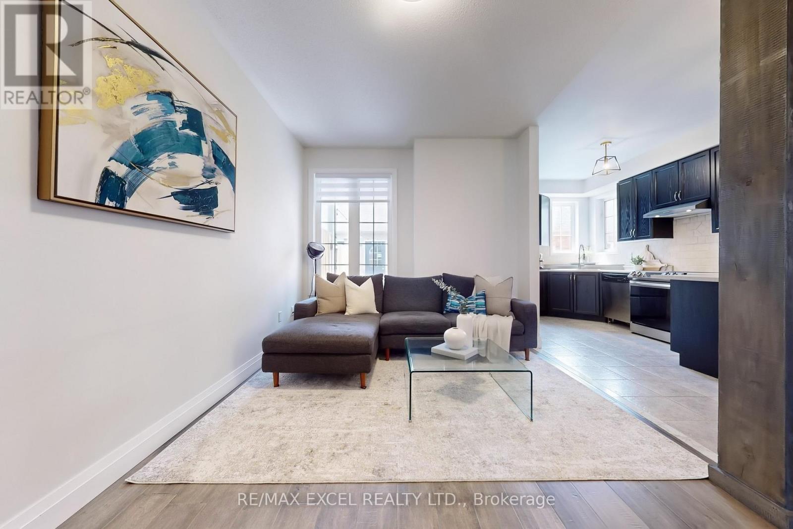 












556 COUNTRY GLEN ROAD

,
Markham (Cornell),




Ontario
L6B1E8

