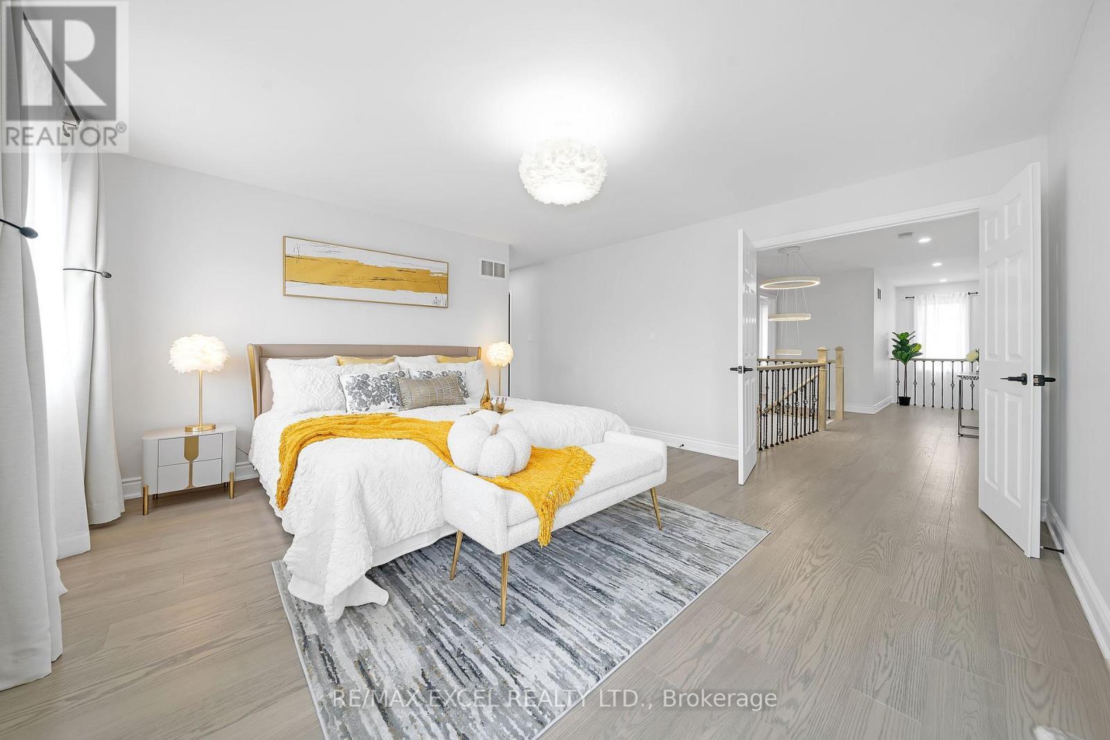 












15 HAWKSBURY ROAD

,
Markham (Wismer),




Ontario
L6E1G9

