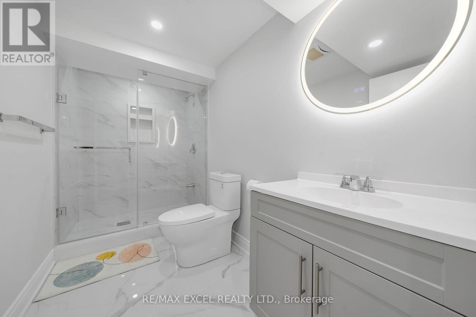 












15 HAWKSBURY ROAD

,
Markham (Wismer),




Ontario
L6E1G9

