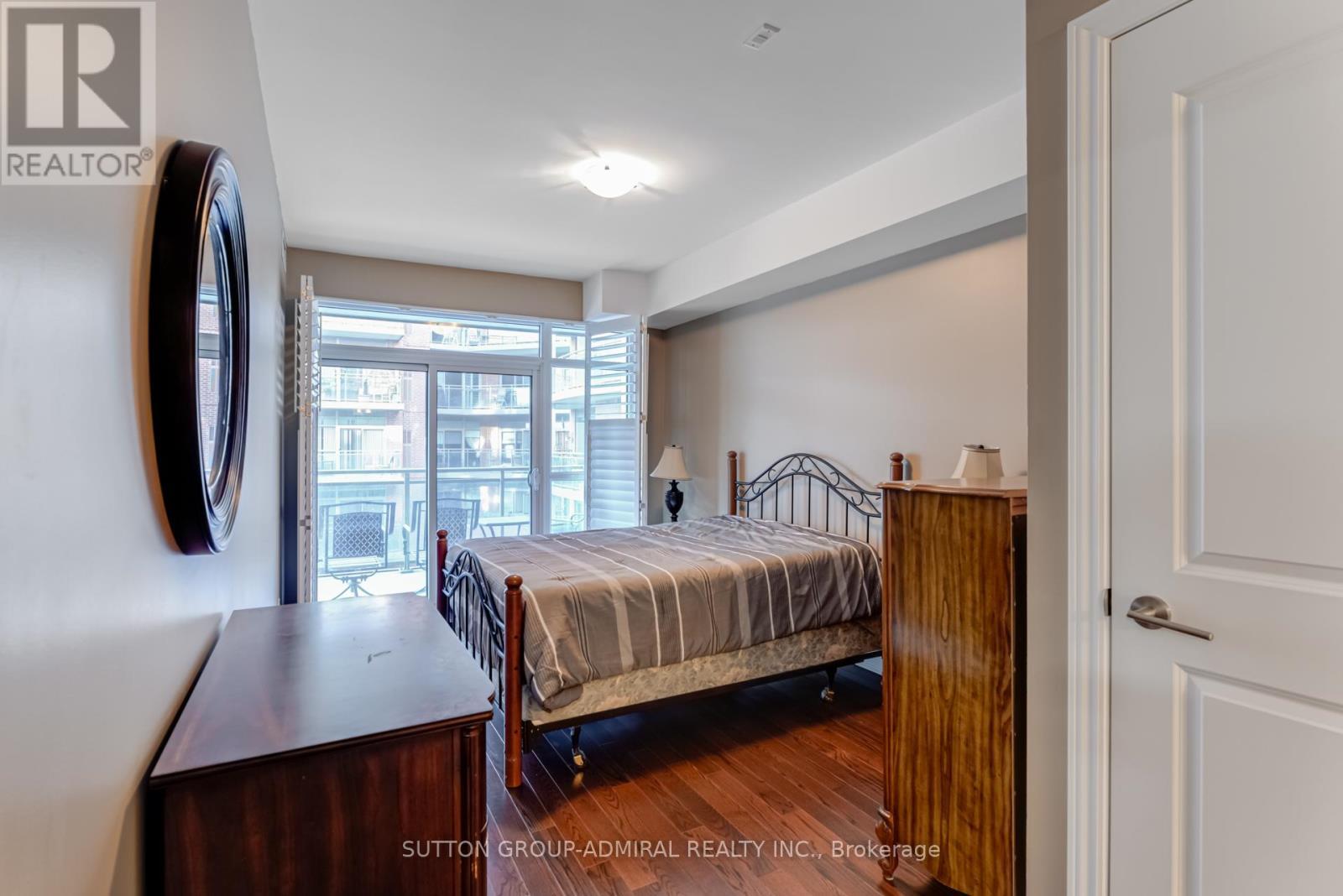 












342 - 281 WOODBRIDGE AVENUE

,
Vaughan (West Woodbridge),




Ontario
L4L0C6

