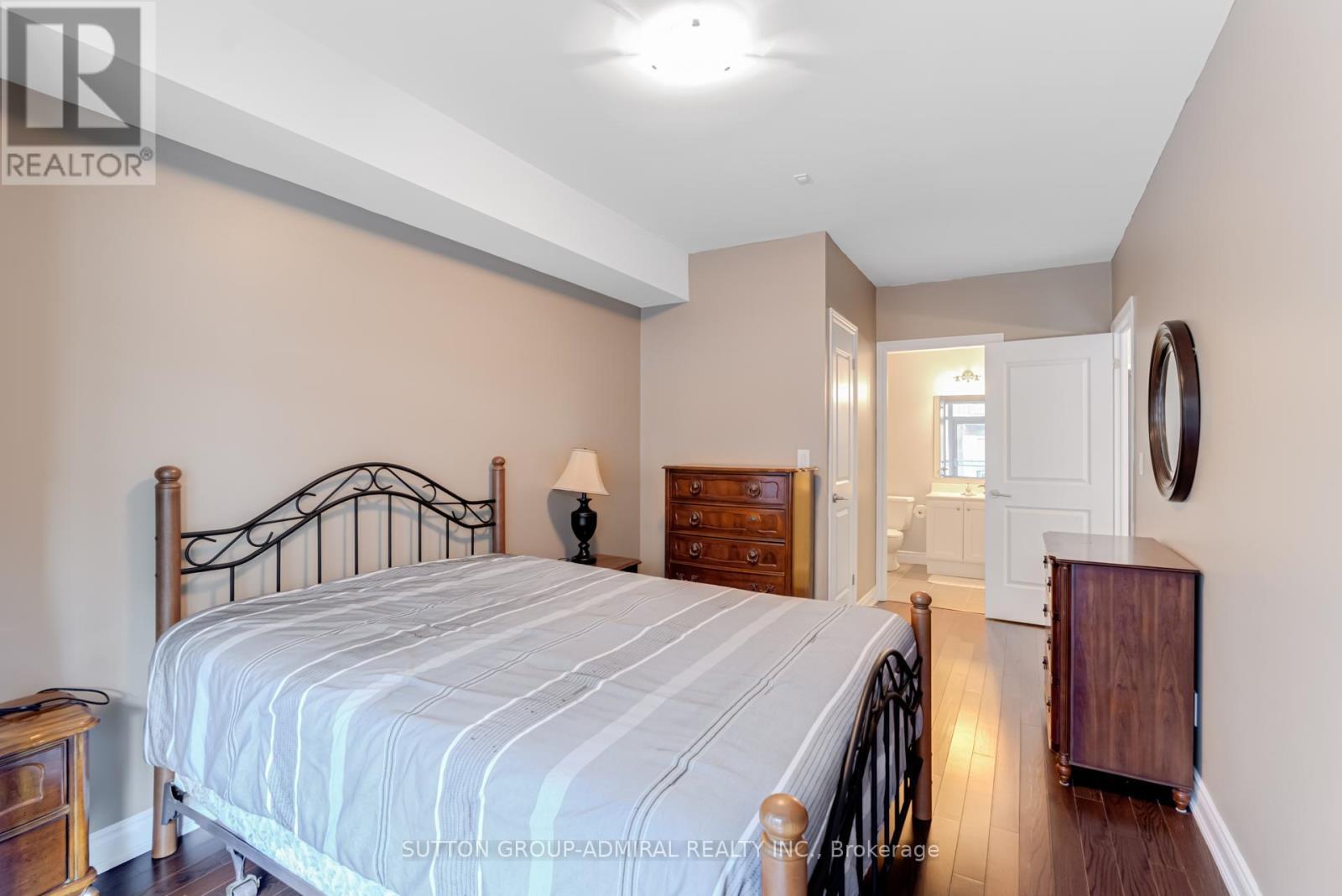












342 - 281 WOODBRIDGE AVENUE

,
Vaughan (West Woodbridge),




Ontario
L4L0C6

