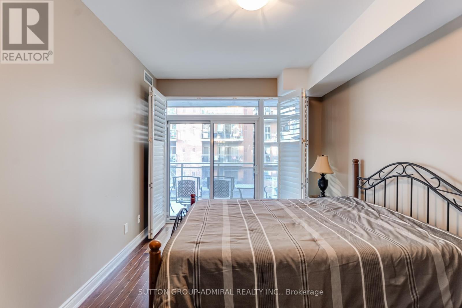 












342 - 281 WOODBRIDGE AVENUE

,
Vaughan (West Woodbridge),




Ontario
L4L0C6

