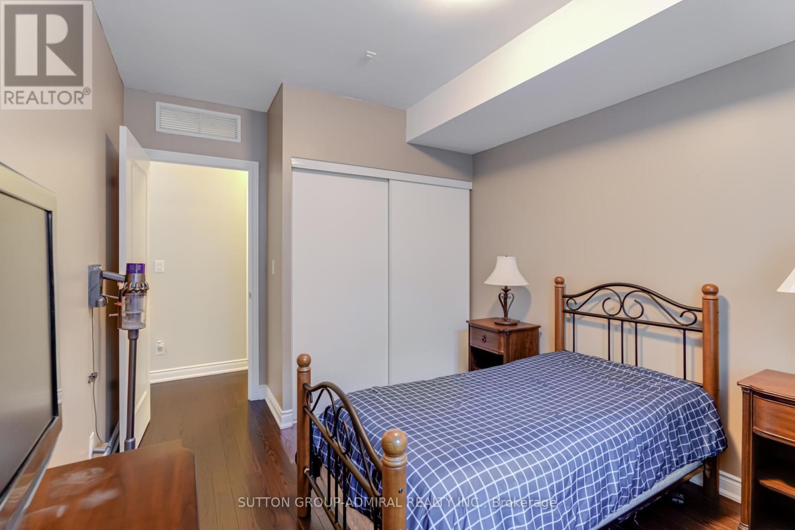 












342 - 281 WOODBRIDGE AVENUE

,
Vaughan (West Woodbridge),




Ontario
L4L0C6

