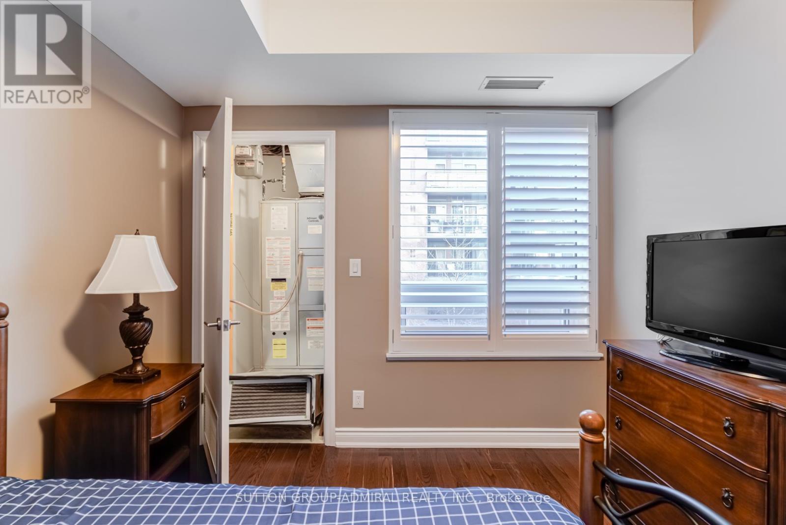 












342 - 281 WOODBRIDGE AVENUE

,
Vaughan (West Woodbridge),




Ontario
L4L0C6

