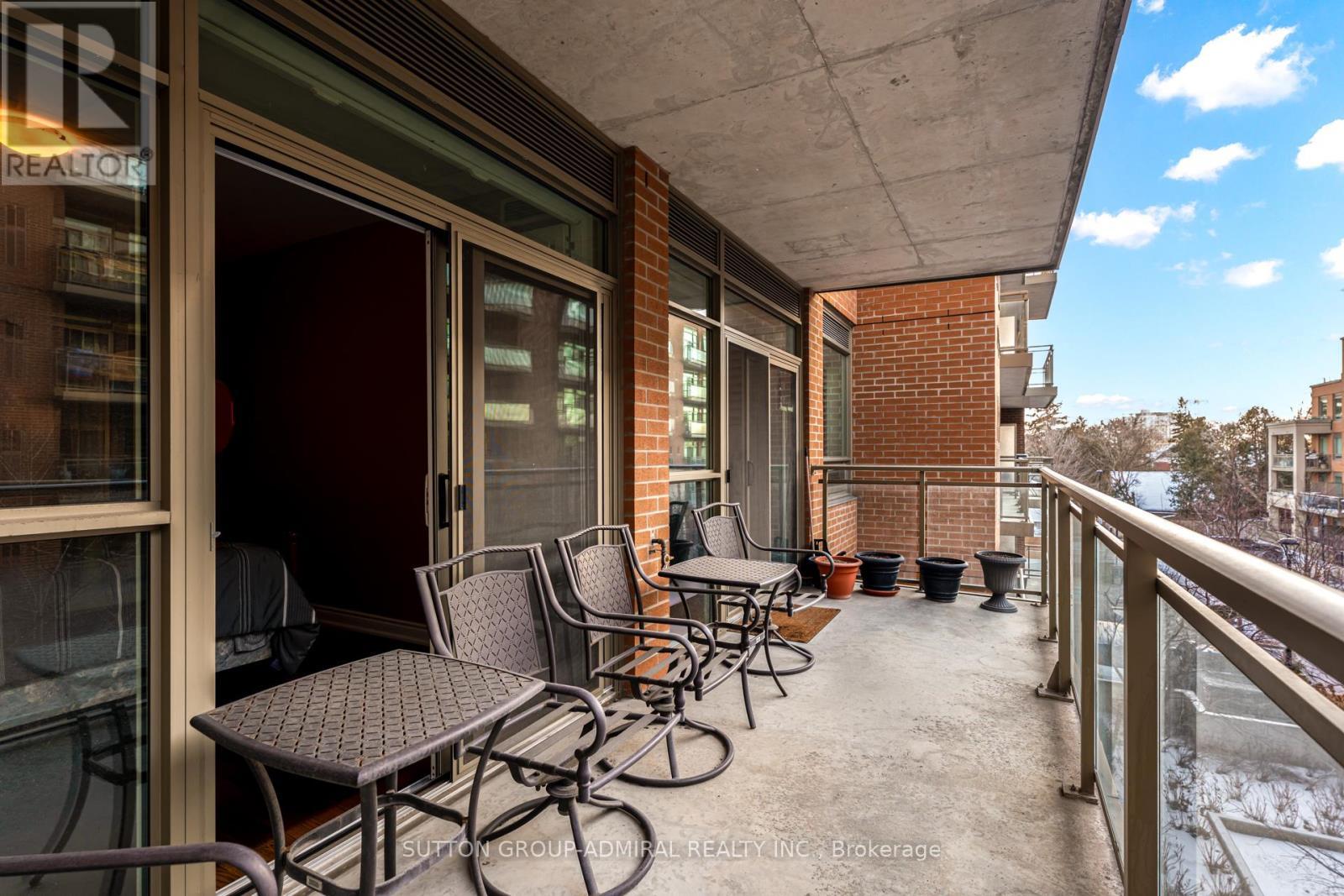 












342 - 281 WOODBRIDGE AVENUE

,
Vaughan (West Woodbridge),




Ontario
L4L0C6

