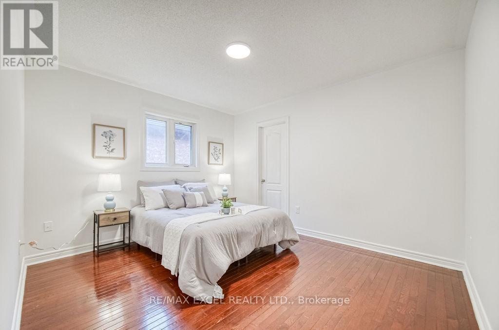 












316 WILLIAMSON ROAD

,
Markham (Greensborough),




Ontario
L6E2A7


