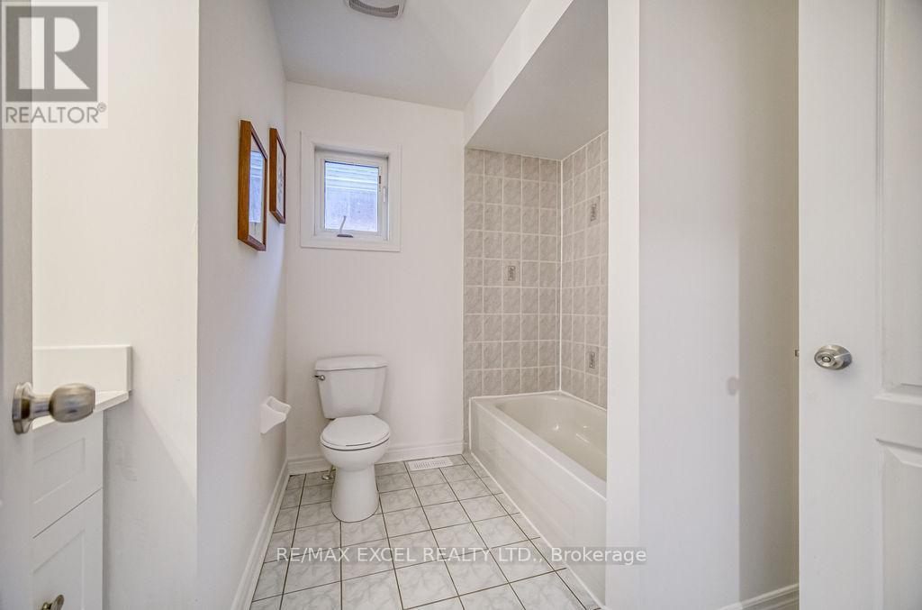 












316 WILLIAMSON ROAD

,
Markham (Greensborough),




Ontario
L6E2A7

