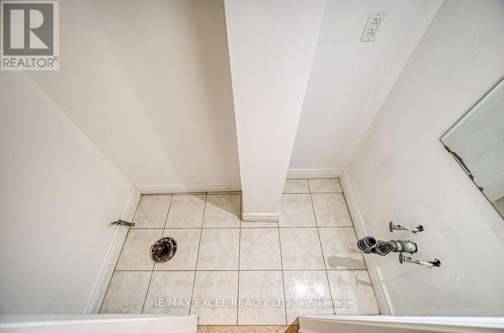 












316 WILLIAMSON ROAD

,
Markham (Greensborough),




Ontario
L6E2A7

