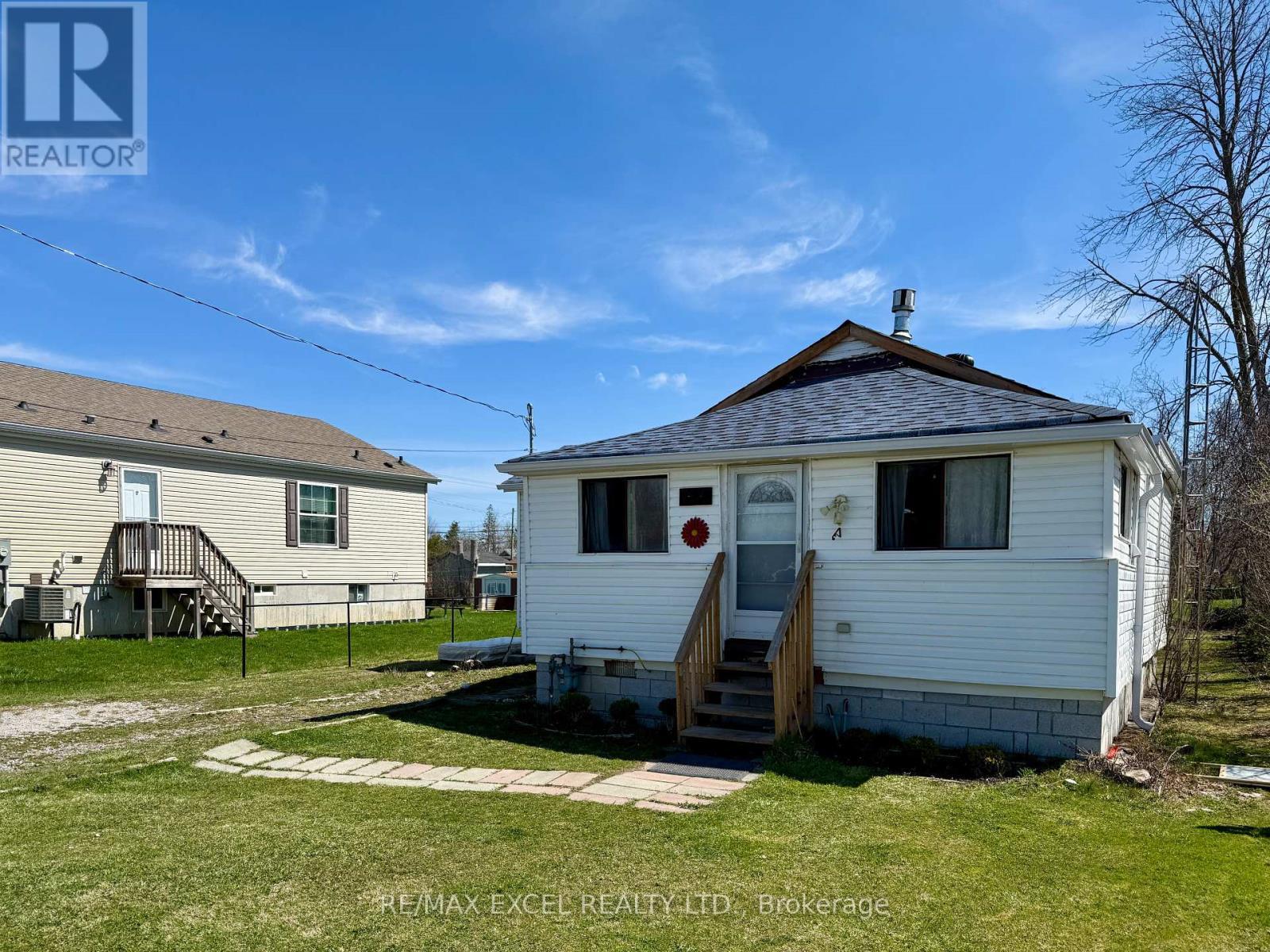 












795 THIRD AVENUE

,
Georgina (Historic Lakeshore Communities),




Ontario
L0E1S0

