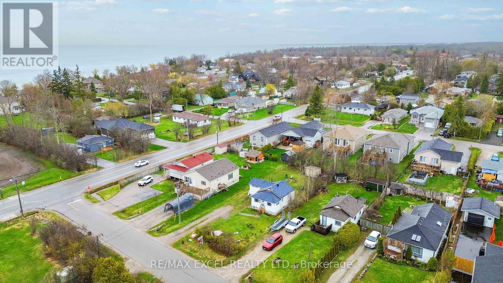 












795 THIRD AVENUE

,
Georgina (Historic Lakeshore Communities),




Ontario
L0E1S0

