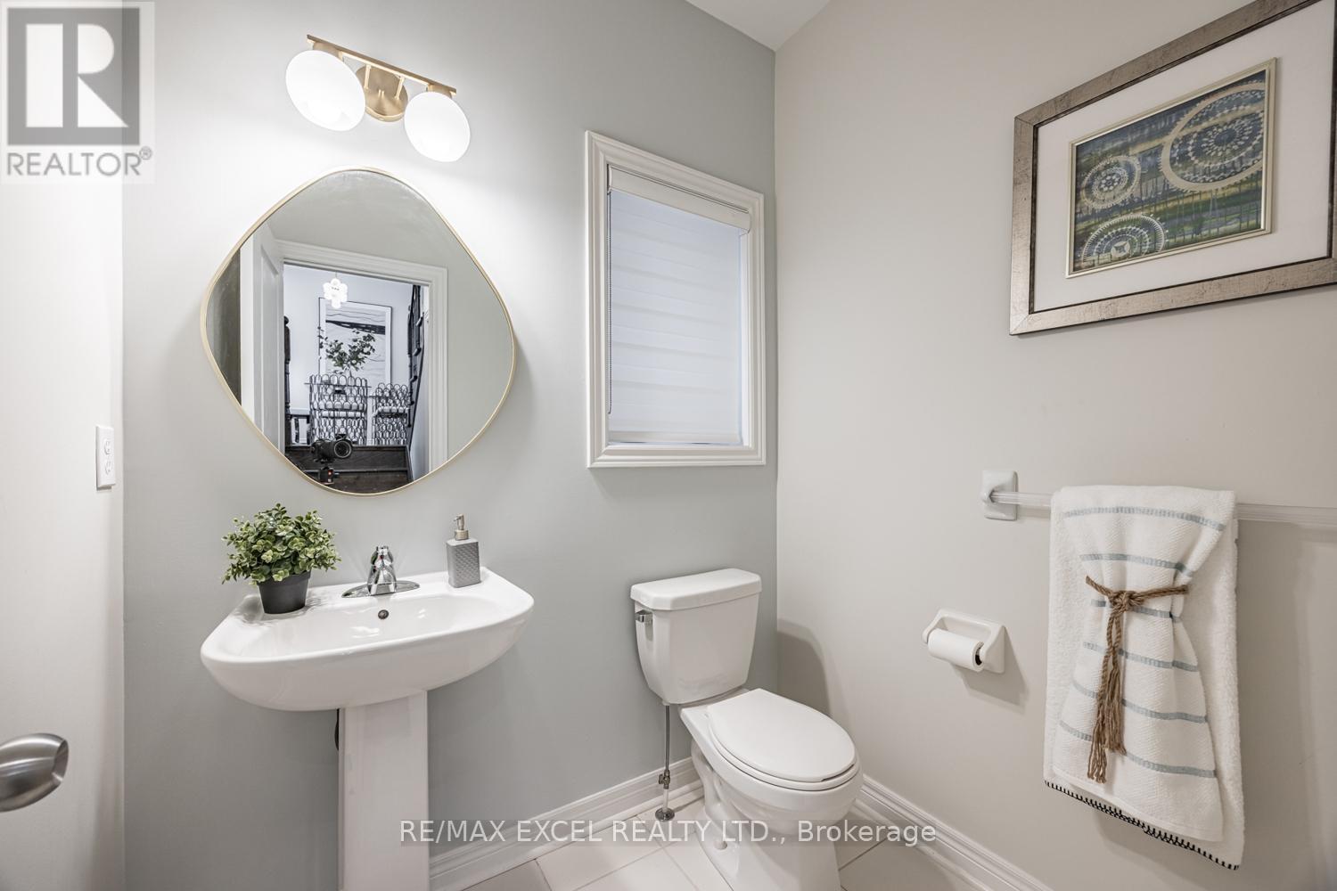 












77 SUNNYSIDE HILL ROAD

,
Markham (Cornell),




Ontario
L6B0Z8

