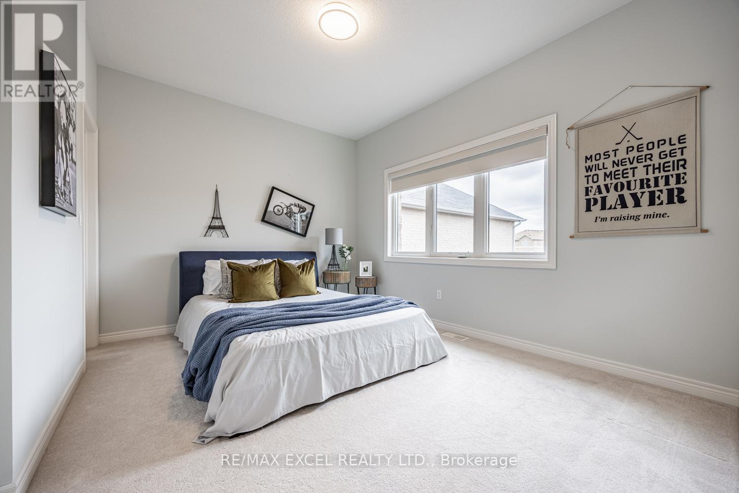 












77 SUNNYSIDE HILL ROAD

,
Markham (Cornell),




Ontario
L6B0Z8

