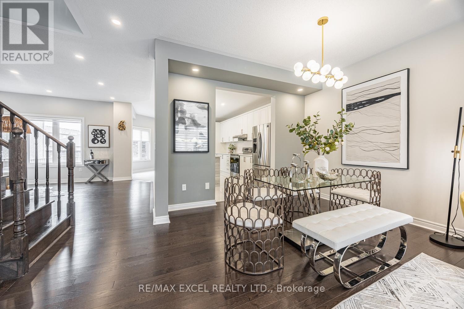 












77 SUNNYSIDE HILL ROAD

,
Markham (Cornell),




Ontario
L6B0Z8

