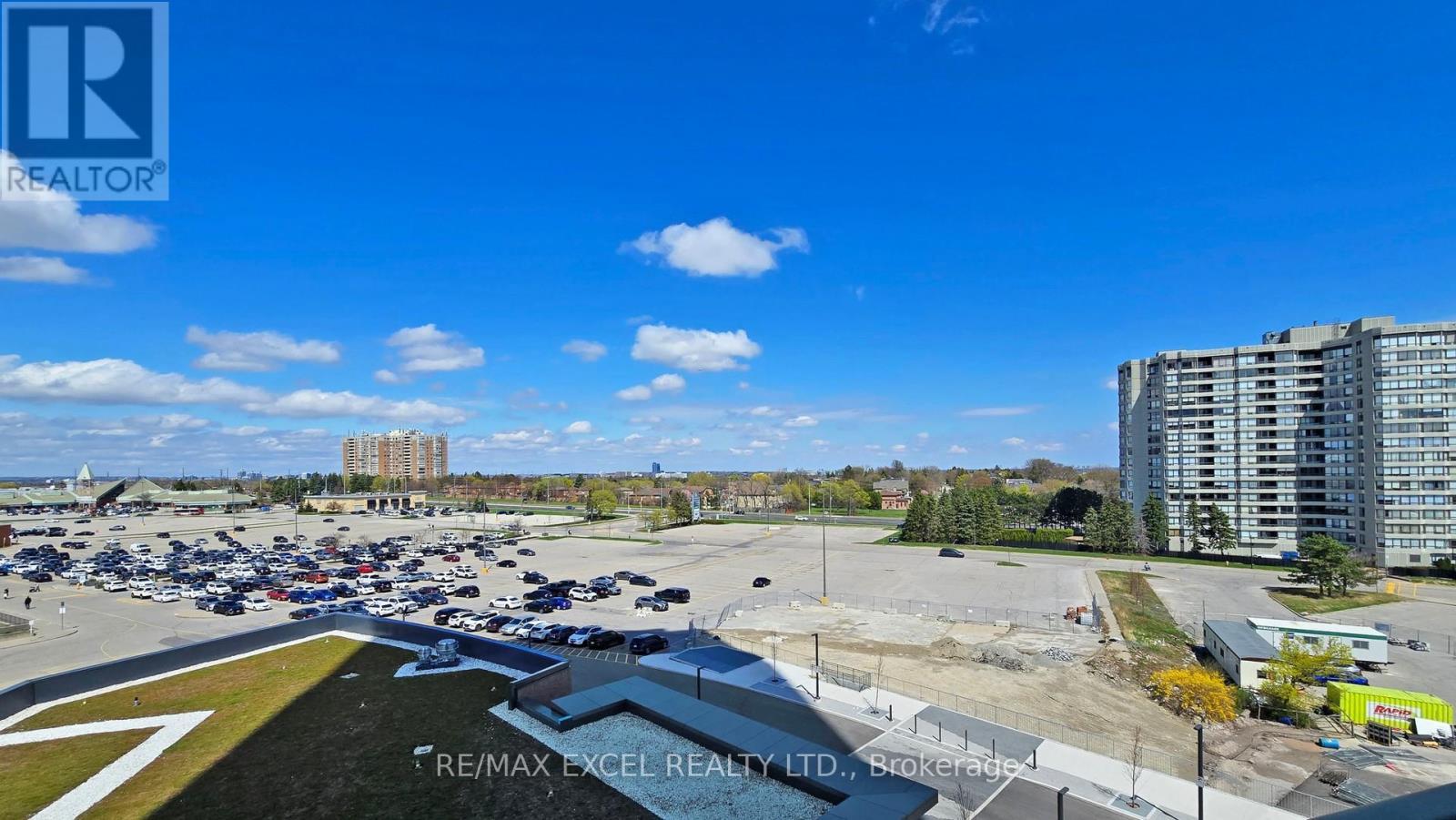












531 - 50 UPPER MALL WAY

,
Vaughan (Brownridge),




Ontario
L4J0L8

