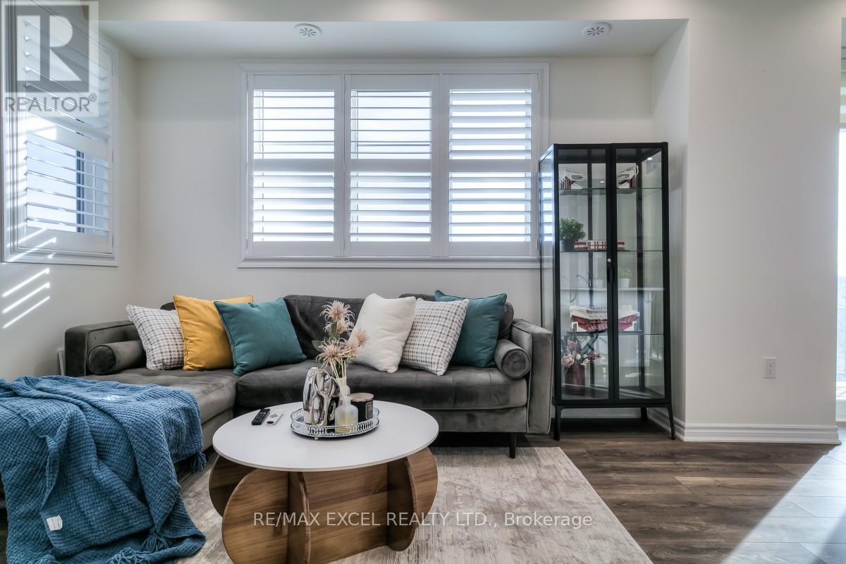 












386 ARTHUR BONNER AVENUE

,
Markham (Cornell),




Ontario
L6B0R1

