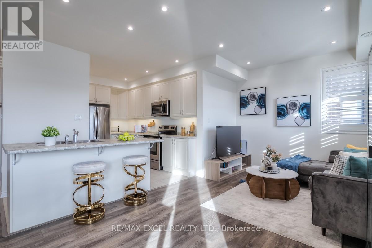 












386 ARTHUR BONNER AVENUE

,
Markham (Cornell),




Ontario
L6B0R1

