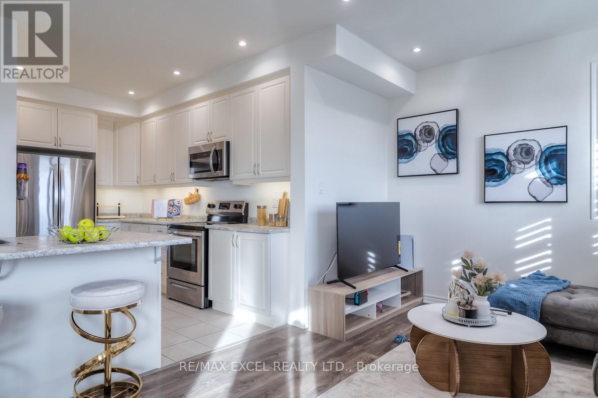 












386 ARTHUR BONNER AVENUE

,
Markham (Cornell),




Ontario
L6B0R1

