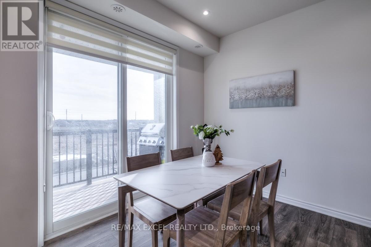 












386 ARTHUR BONNER AVENUE

,
Markham (Cornell),




Ontario
L6B0R1

