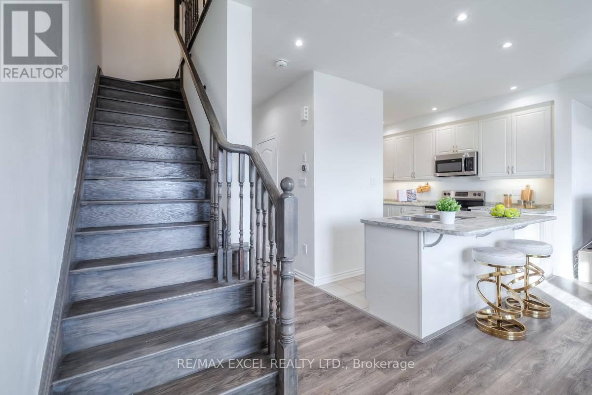 












386 ARTHUR BONNER AVENUE

,
Markham (Cornell),




Ontario
L6B0R1

