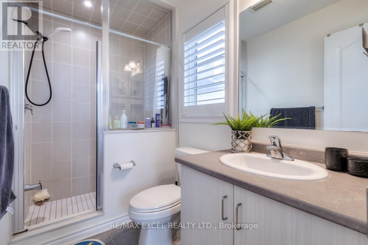 












386 ARTHUR BONNER AVENUE

,
Markham (Cornell),




Ontario
L6B0R1

