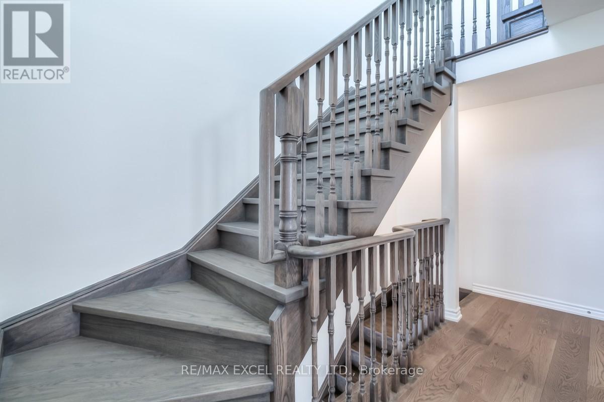 












386 ARTHUR BONNER AVENUE

,
Markham (Cornell),




Ontario
L6B0R1


