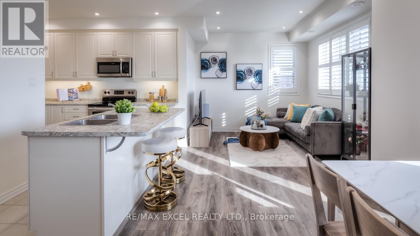 












386 ARTHUR BONNER AVENUE

,
Markham (Cornell),




Ontario
L6B0R1

