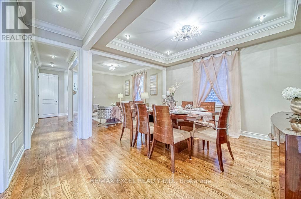 












166 TOWNSGATE DRIVE

,
Vaughan (Crestwood-Springfarm-Yorkhill),




Ontario
L4J8J5

