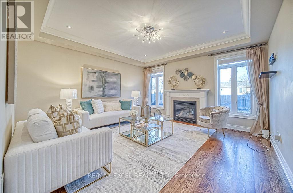 












166 TOWNSGATE DRIVE

,
Vaughan (Crestwood-Springfarm-Yorkhill),




Ontario
L4J8J5

