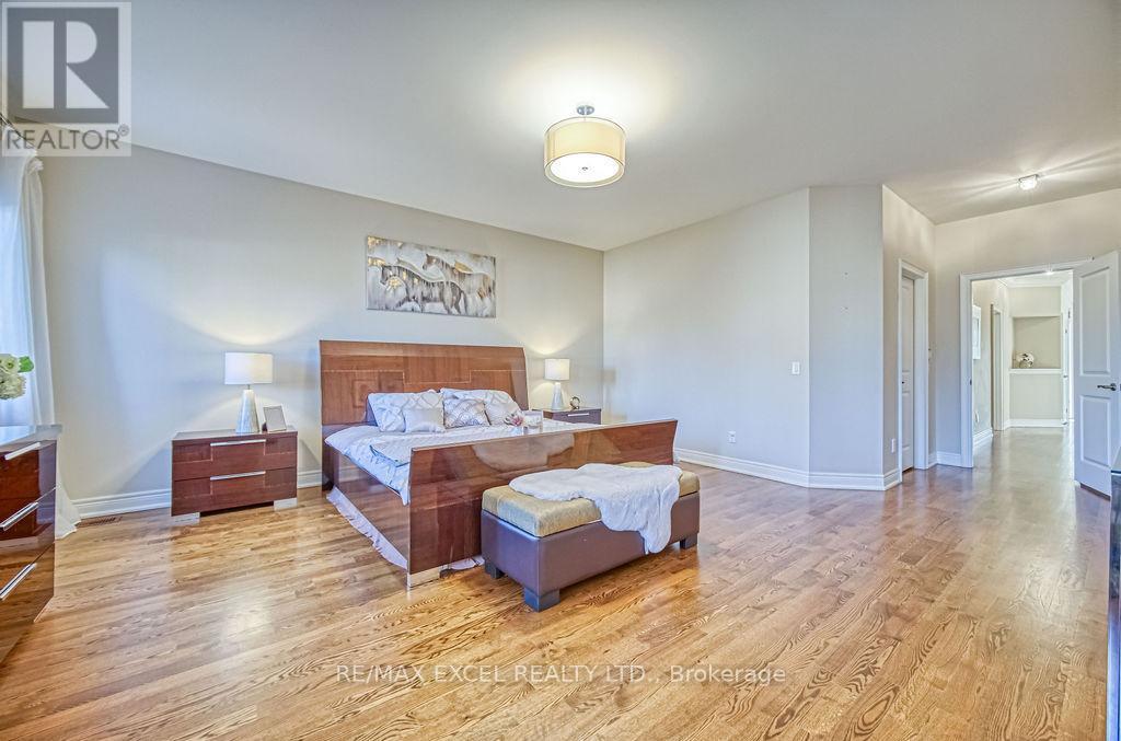 












166 TOWNSGATE DRIVE

,
Vaughan (Crestwood-Springfarm-Yorkhill),




Ontario
L4J8J5

