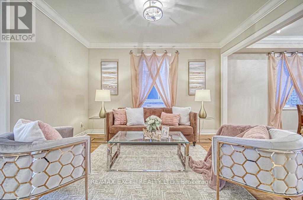 












166 TOWNSGATE DRIVE

,
Vaughan (Crestwood-Springfarm-Yorkhill),




Ontario
L4J8J5

