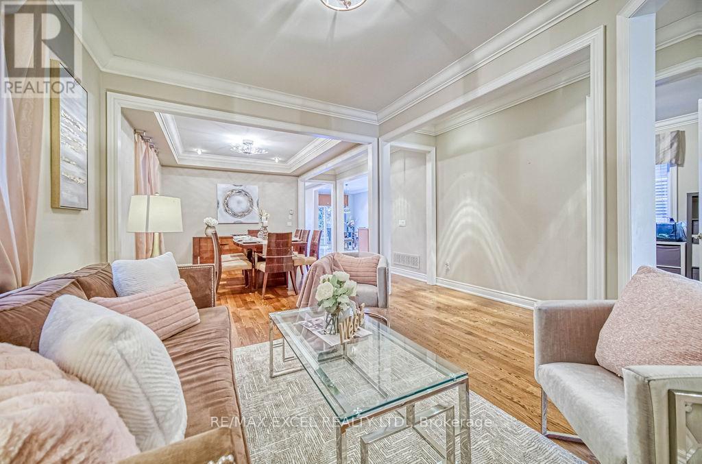 












166 TOWNSGATE DRIVE

,
Vaughan (Crestwood-Springfarm-Yorkhill),




Ontario
L4J8J5

