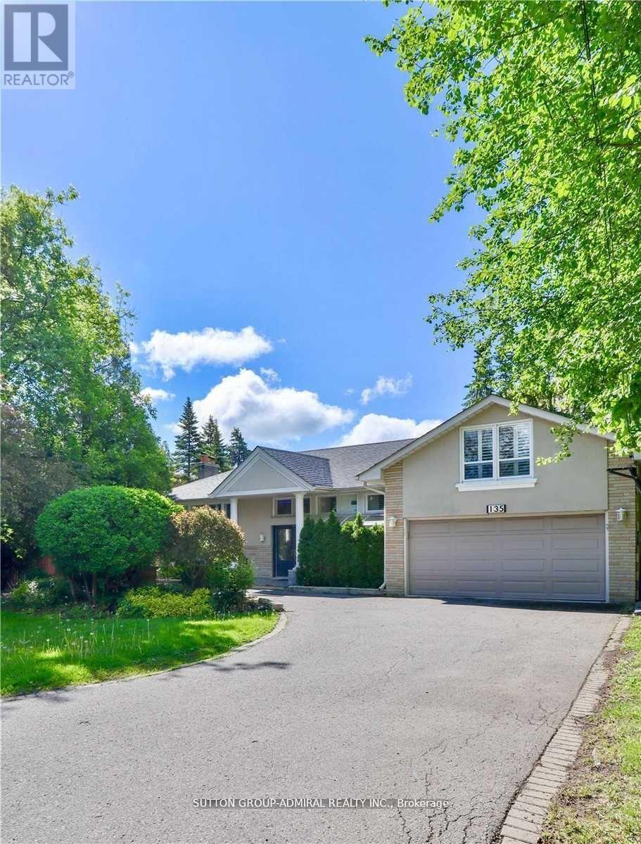 












135 ELGIN STREET

,
Markham (Thornhill),




Ontario
L3T1W7

